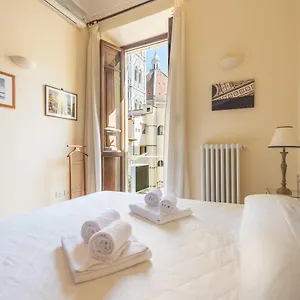 Charming 2bed Overlooking Duomo - Hosted By Sweetstay Florencia